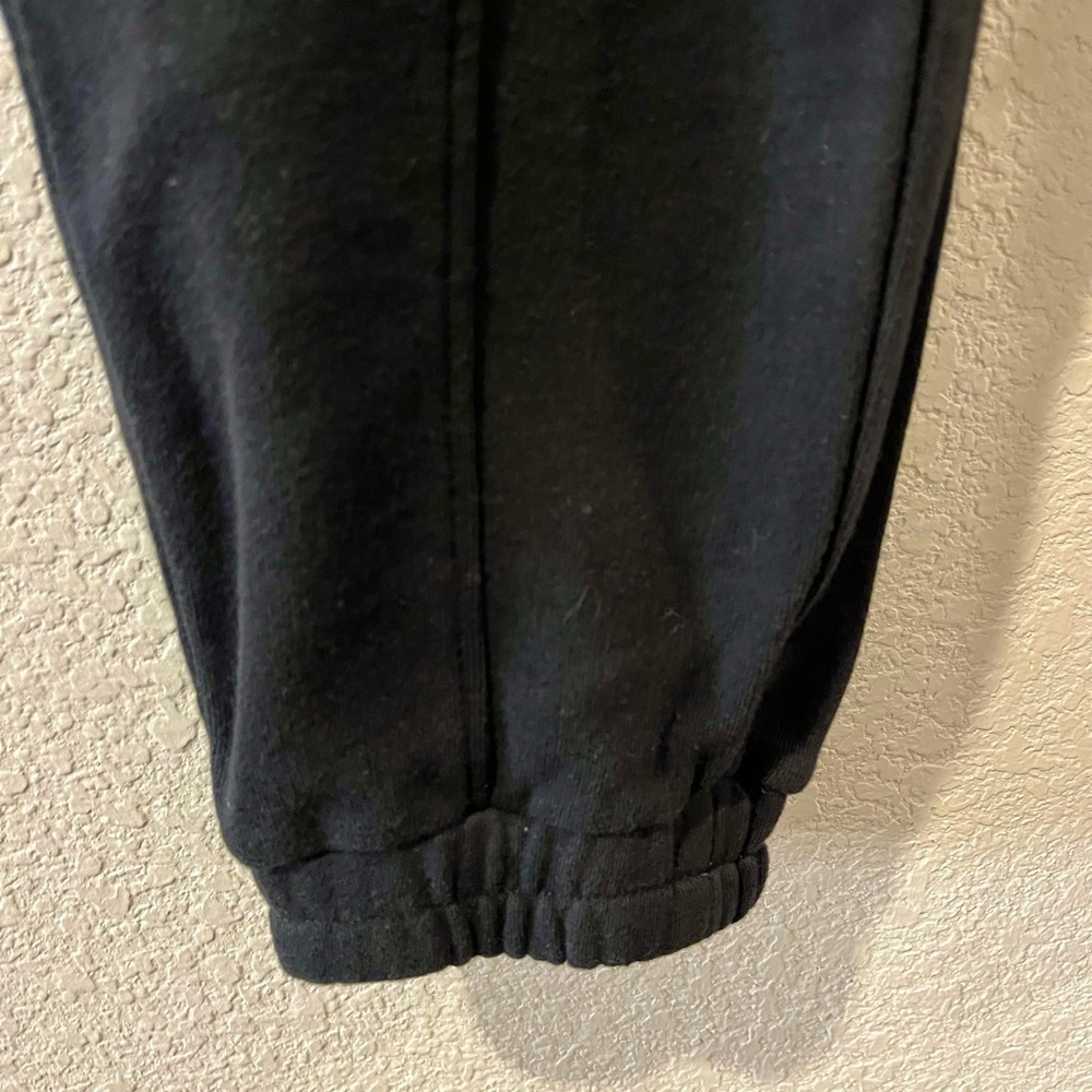 Juicy Couture sweats 2pc set - Picture 4 of 8